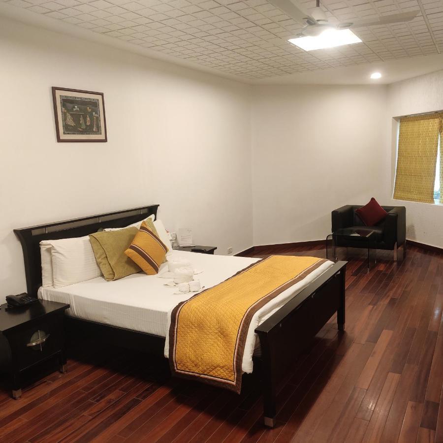 Vedic Village Sriperumbudur Formerly Known As Citrus Hotel Eksteriør bilde